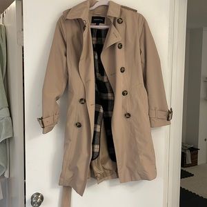 Tan London Fog Raincoat. Great condition, new without tags!! Size P Small.